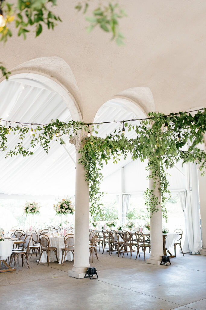romantic summer wedding at ault park in cincinnati 