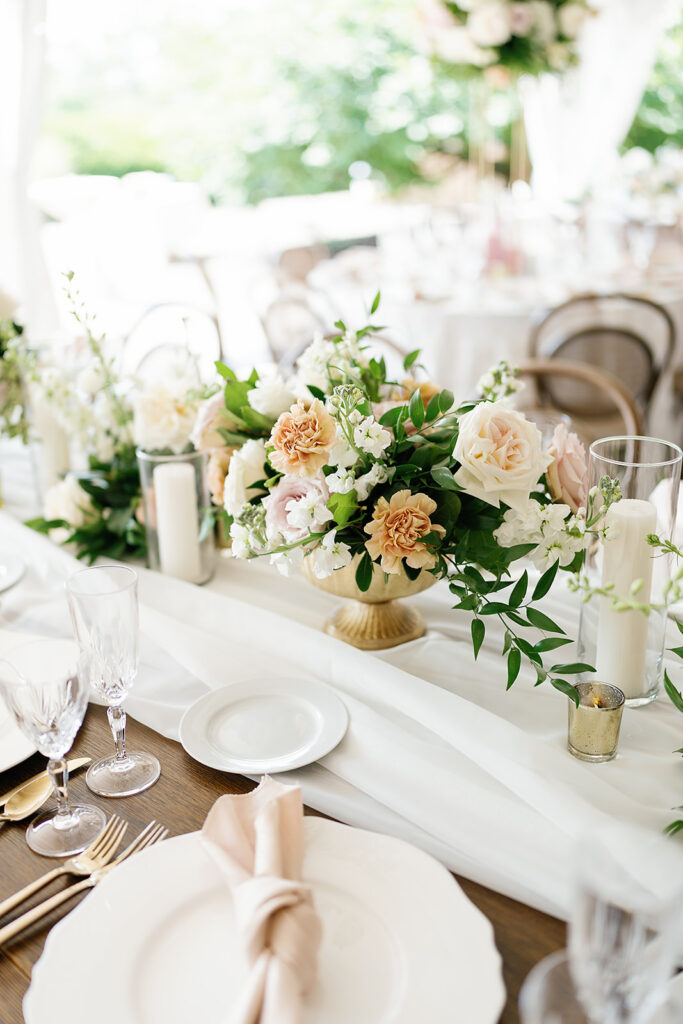 romantic summer wedding at ault park in cincinnati 