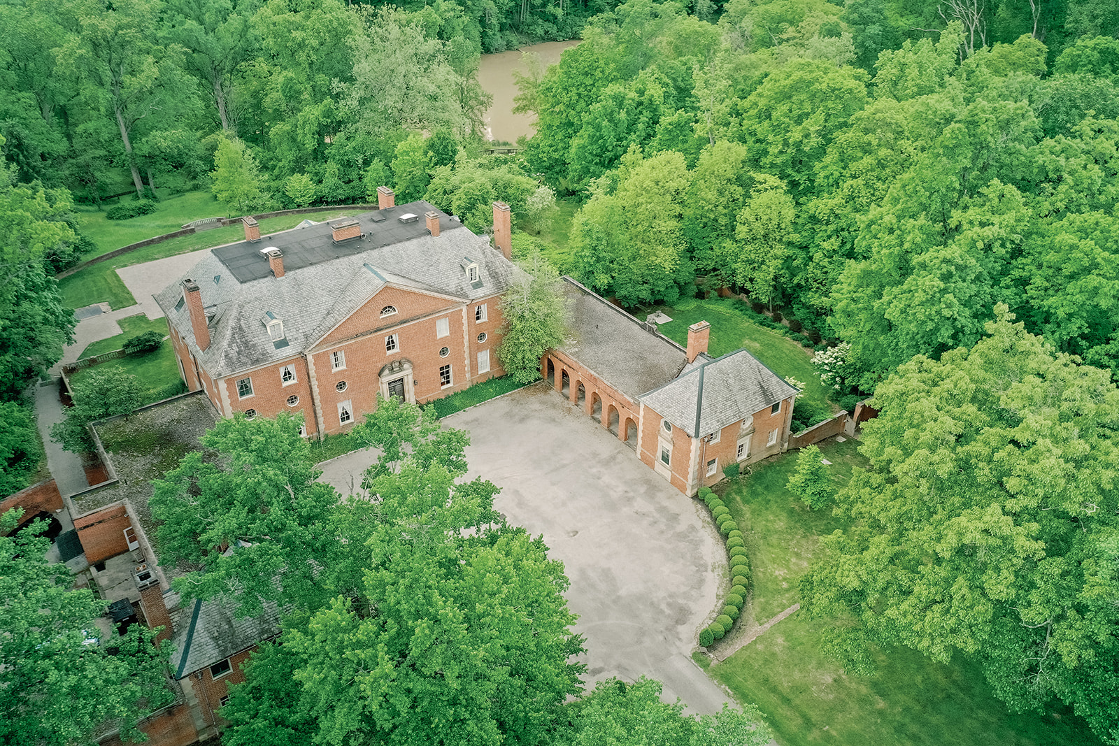 cincinnati wedding venues - peterloon estate